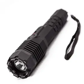 Avenger Defense 6789 Portable 200 Lumens Led Torch 1.9 C Micro Coulombs Stun
