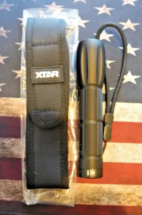 Bushnell 10-0300c Sos Led Flashlight 80 Lmn 4 Hr Light Intensity With Nylon Case