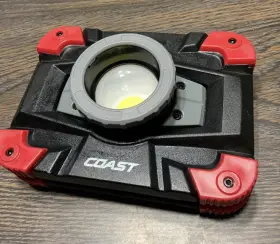 Coast Wlr1 Rechargeable 1290 Lumens Focusing Magnetic Rotating Handle Work Light