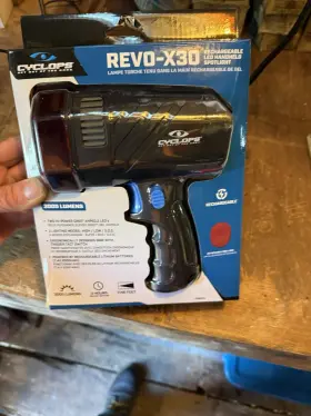 Cyclops Cyclops-revo-x30-rechargeable Handheld Spotlight-3000 Lumens-bnew-sealed