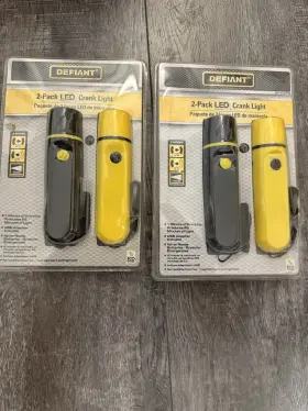 515279 Defiant 99779 2 Pack Of 4 Hand Crank Led Flash Lights With Usb Included New 515279 Defiant 99779 2 Pack Of 4 Hand Crank Led Flash Lights With Usb Included New