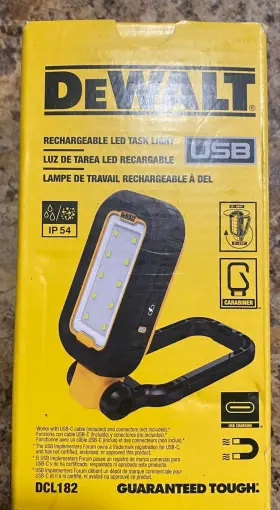 Dewalt Dcl182 Rechargable Lcd Flashlight Brand New