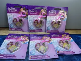 Disney 197502005012 New Princess Portable Clipable Led Keychain Flashlight Ages 6 Lot Of