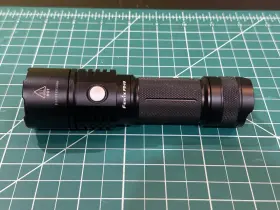Fenix Pd40 Rechargeable Flashlight