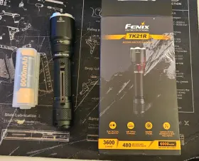 Fenix Tk21r Flashlight With Extra 6000mah Battery