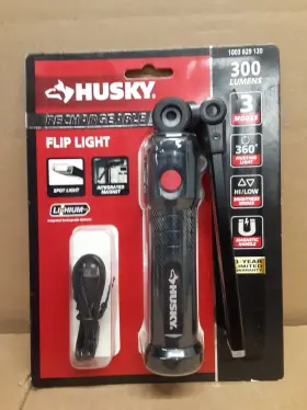 1003-829-120 Husky 300-lumen Led Flip Light