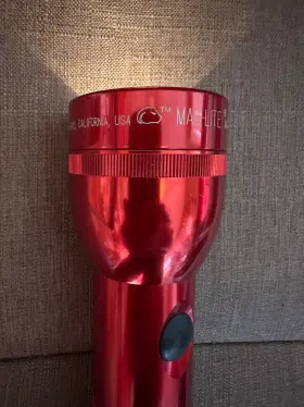 025463309 Mag-lite Vintage 1990s Red Flashlight Maglite Handheld 10 Inch Long Needs 2d Batteries