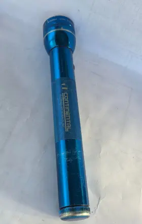 Mag-lite 03022572033 Vintage Mag-lite 3-cell Flashlight Vibrant Blue Panther