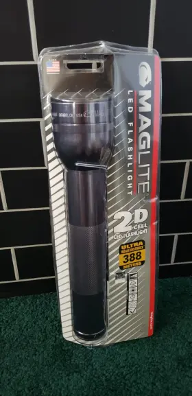 151-000-022 Mag-lite Maglite Led 2-d Cell Gray Flashlight New Model St2d096