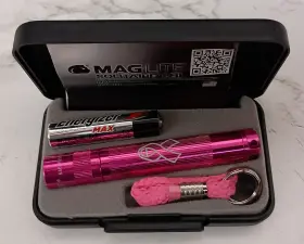 Mag-lite 160-000-348 Maglite Flashlight Led Solitaire 1-cell Aaa Pink With Presentation Gift Box Nbcf
