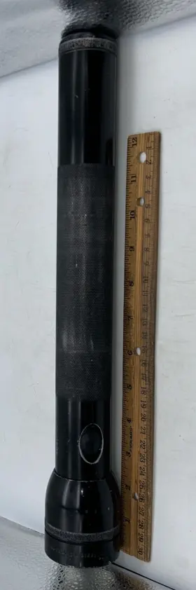 Mag-lite 40419172 Vintage Mag-lite 5 C Cell Battery Flashlight Heavy Duty Black Light 15 Inch