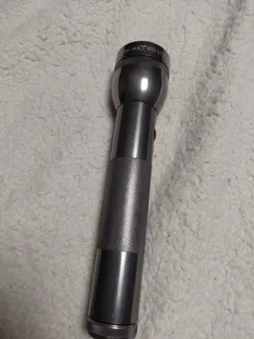 D2021333094 Mag-lite 2 D Cell Flashlight Vintage Aluminum Silver 10-inch Usa Tested Works