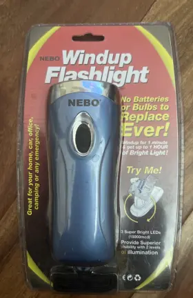Nebo 645397120032 Led Windup Flashlight Kinetic Charge Super Bright 3 Bulbs- 2 Levels