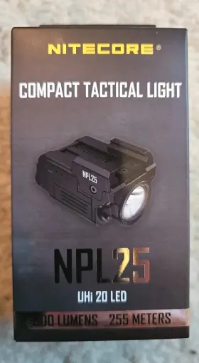 Fl-nite-npl25 Nitecore Npl25 Uhi 20 Led 900 Lumen Compact Tactical Light Flashlight New