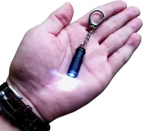 Nitefox 614324696315 E1 Smallest Keychain Flashlight Micro Tiny Mini Light Long-lasting S