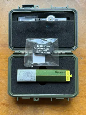 Olight 977261696799 C.o.r.e. Antique Green Arkpro Limited Edition With Battle Case Patch Edc