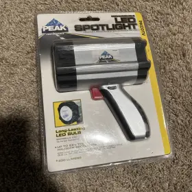 Peak Pkc0tv 200 Lumen Rechargeable Led Spotlight Brand New Factory Sealed