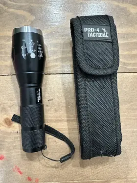 Pro 601285419626 New Pro-4 Tactical Flashlight Spotlight Zoom Function 300 Lumens Carry Case