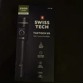 Swiss Tech 88196 Taktisch 25 Flashlight 2500 Lumens Rechargeable Ip67 Usb Type-c