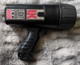 Underwater Kinetics 12450 Uk Light Cannon Hid Professional Dive Flashlight Battery Not Included