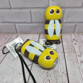 Via Led 049696718943 Kids Flashlights With Lanyard Nwt Honey Bee Lot Of 2