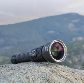Weltool W5r-pro W5r Pro 920 Lumen Lep Flashlight With 2.1 Million Candela 1.8 Mile Beam