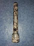 12" Camouflage Uline Mag-lite Flashlight Nice&clean Works Great! Has Extra Bulb!. Fixed Price $29.99.