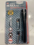 Maglite Mini-mag Flashlight Aa Cell Alkaline Battery M2A016. Fixed Price $15.00.